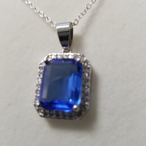 🌺Vtge Tanzanite,White Topaz Halo Pendant w/chain - Picture 3 of 7